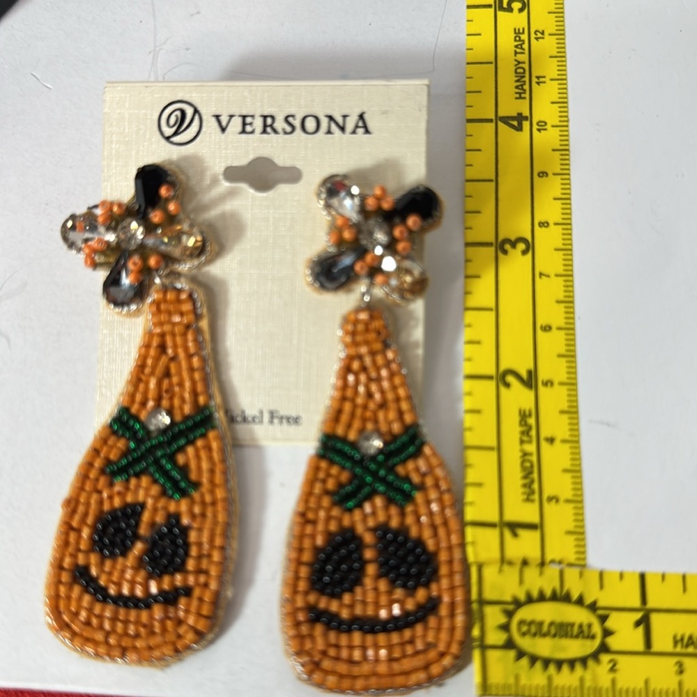 Earrings Halloween pierced pumpkin face beads and rhinestone 3” x 1” NEW NWT